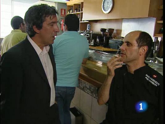  - No se podrá fumar en los bares