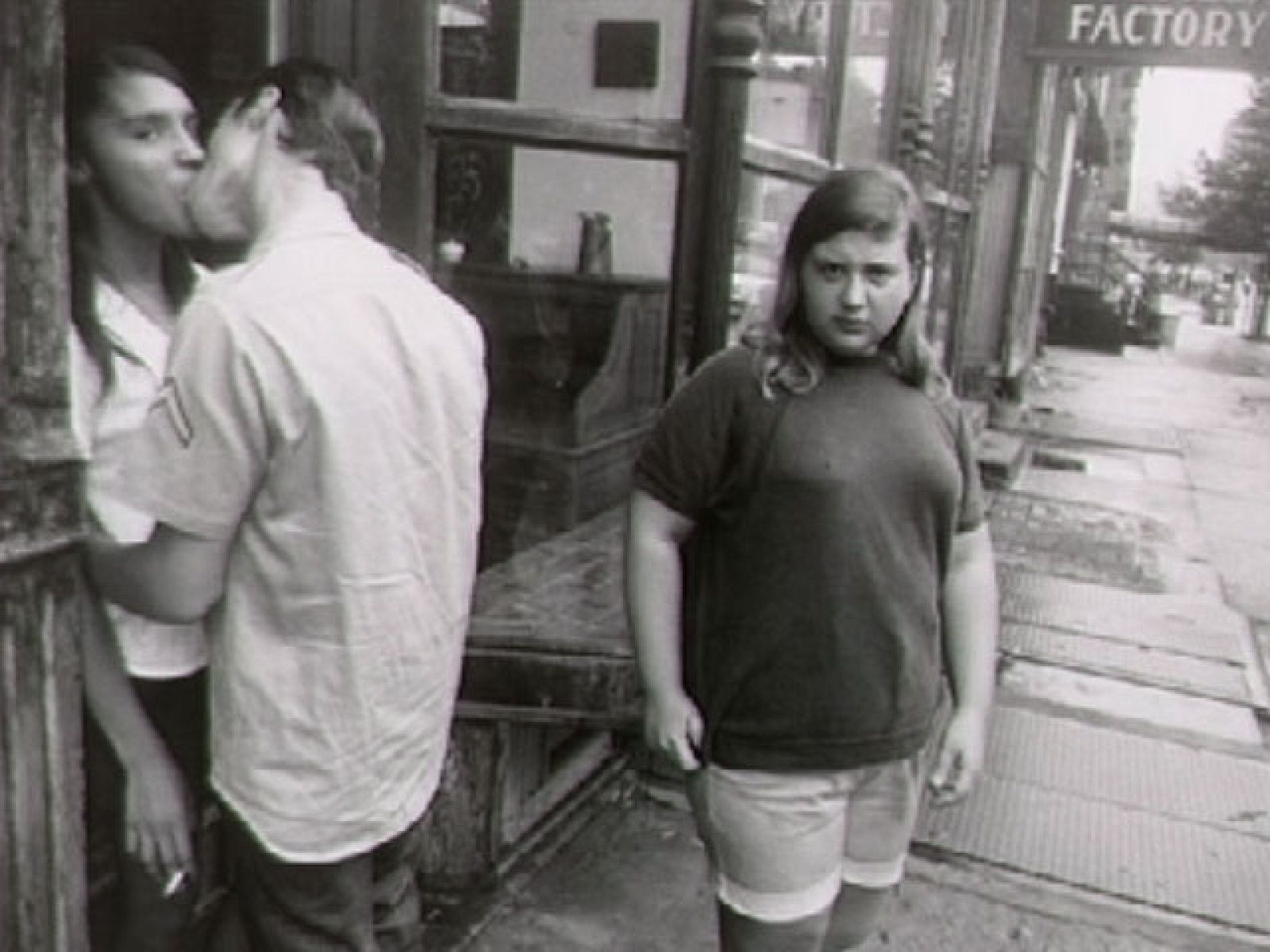 En Londres le dedican una exposición a las fotos robadas | Ver