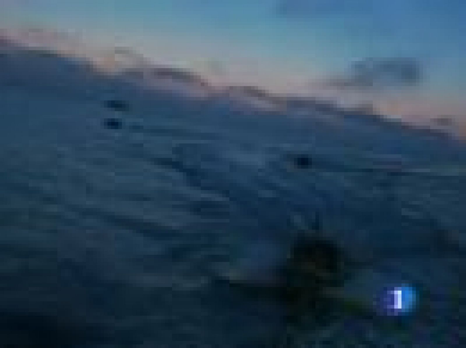 Las acaba de difundir la ONG turca que organizó la expedición. Los tres activistas españoles que viajaban en la flotilla de ayuda a Gaza vuelan hacia Barcelona. Mientras, otro barco con ayuda humaitaria se acerca a Gaza.