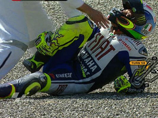  - Grave caída de Valentino Rossi
