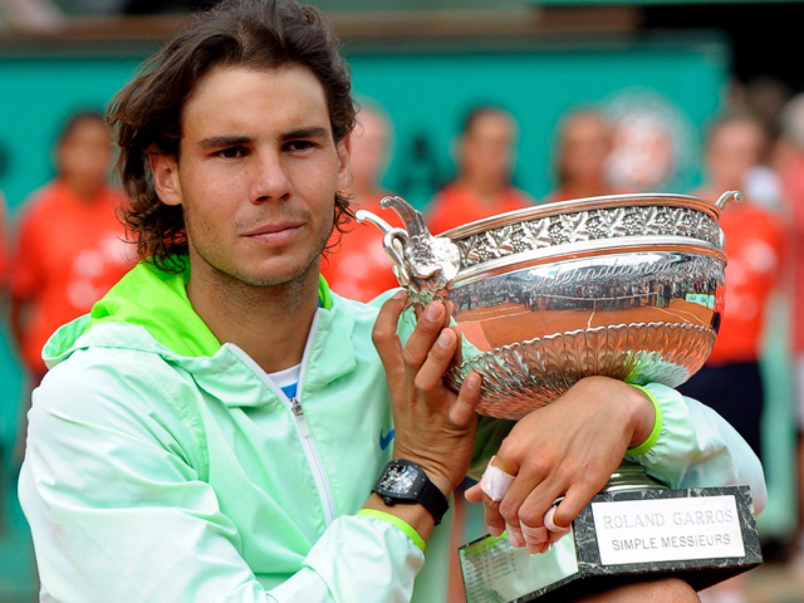 El Rey Nadal reconquista París