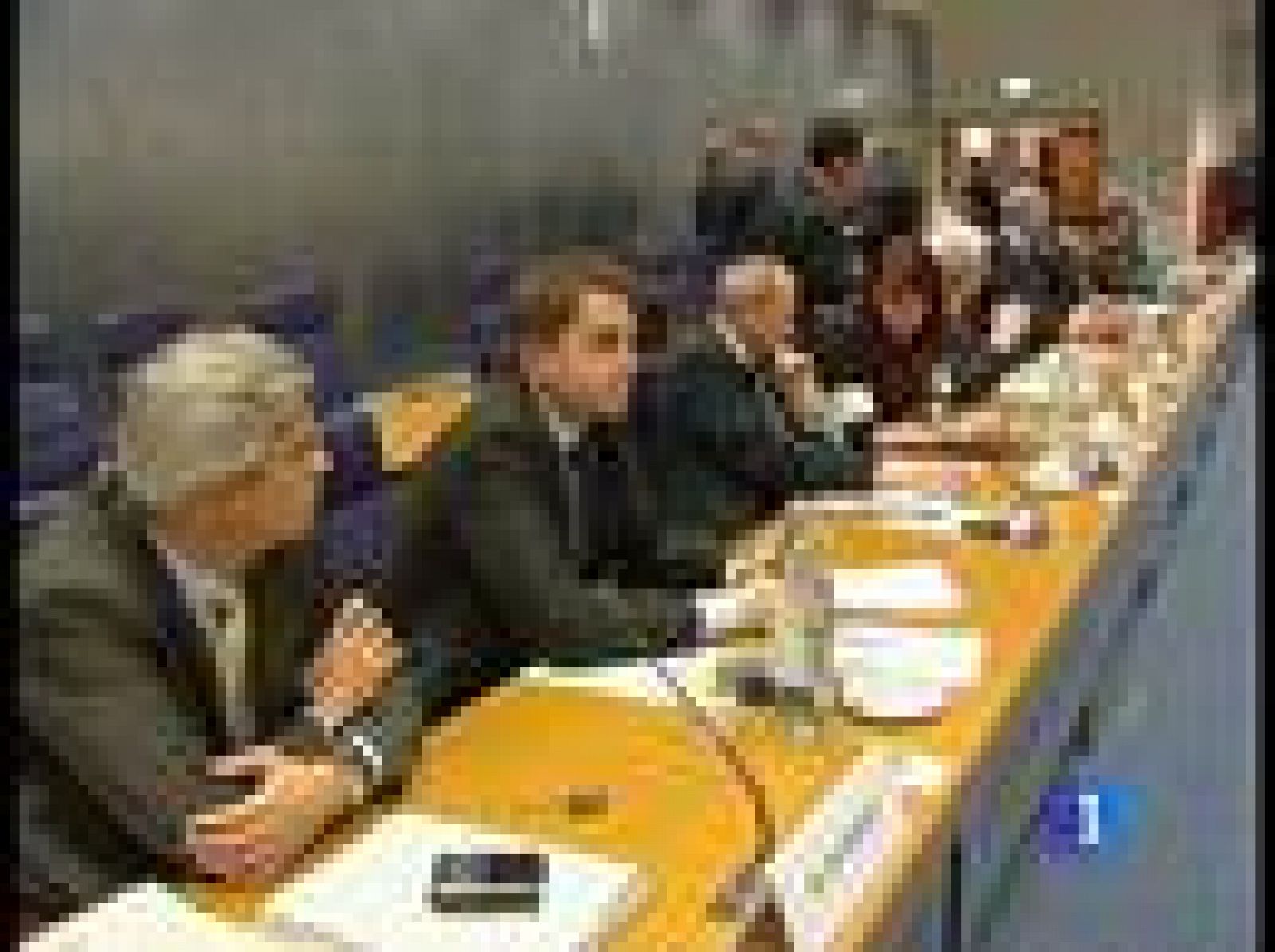 España presenta las medidas para recortar el déficit ante el Eurogrupo | Ver