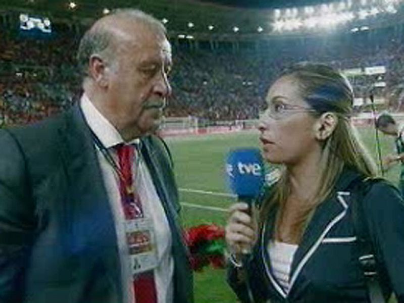 Vicente del Bosque se mostró satisfecho tras el tercer partido de preparación antes del Mundial. La mala noticia, la sustitución de Iniesta, fue una recomendación de los doctores "por precaución".