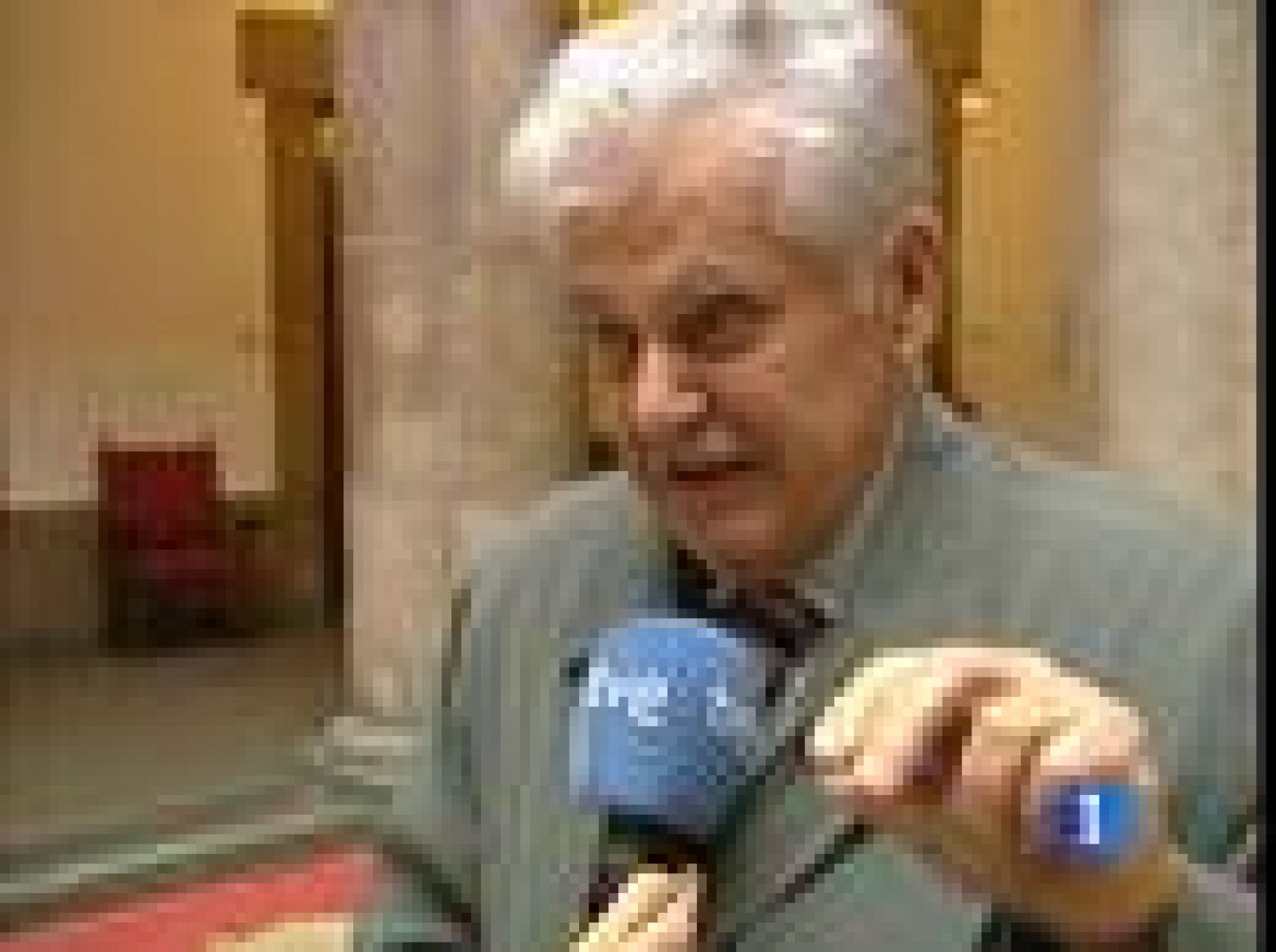 Ángel Viñas es el autor del libro "Al servicio de la República" | Ver