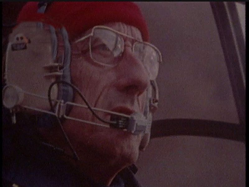  La muerte de Jacques Cousteau en 'El Escarabajo verde' (1997)