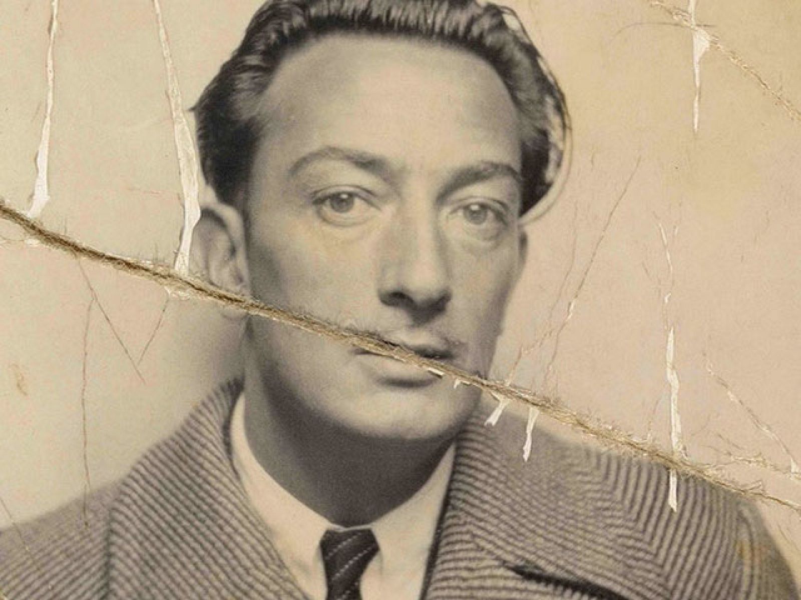 Se presentan una serie de dibujos, manuscritos y fotografías inéditos de Salvador Dalí