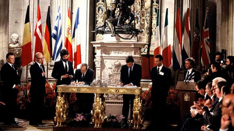 Informativo especial - La firma del Tratado de Adhesión de España a la CEE - Fue noticia en el Archivo de RTVE | Ver