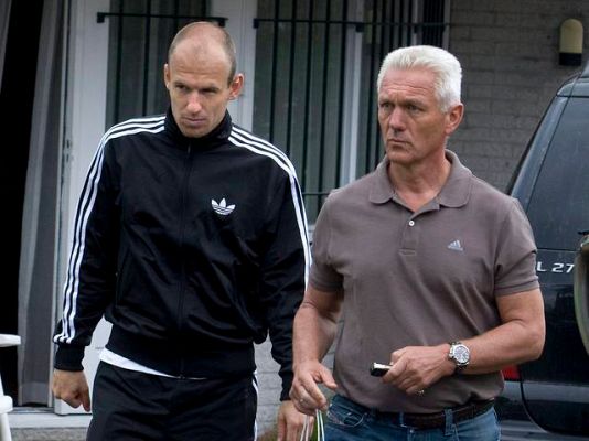  - Robben es duda para el Mundial