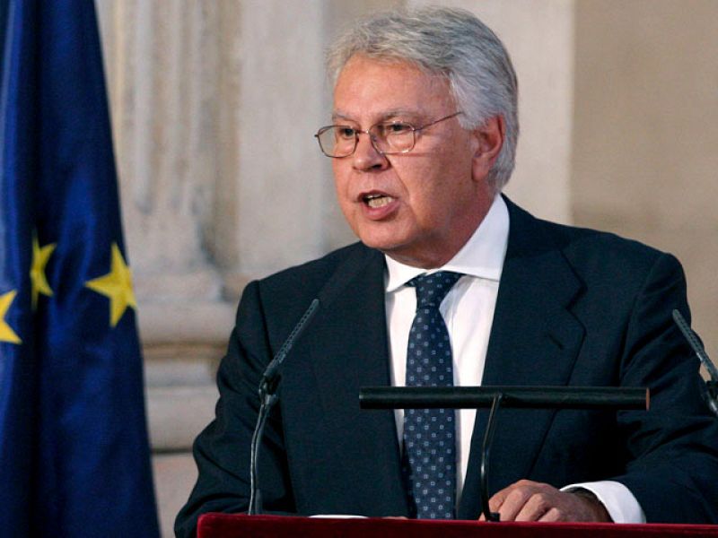 Se cumplen 25 años de la adhesión de España a la Unión Europea. En Television Española sus protagonistas han repasado cómo fueron las negociaciones para la inclusión de nuestro país en Europa, y cómo ha ido evolucionando.