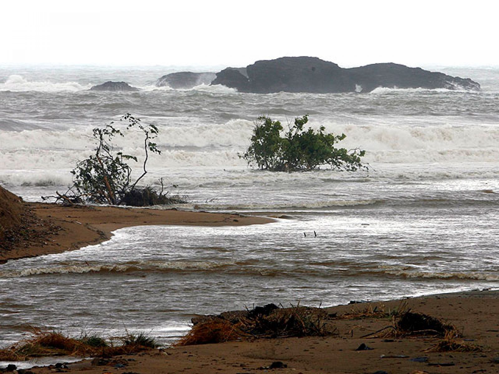 Las lluvias ocasionan daños en muchas localidades