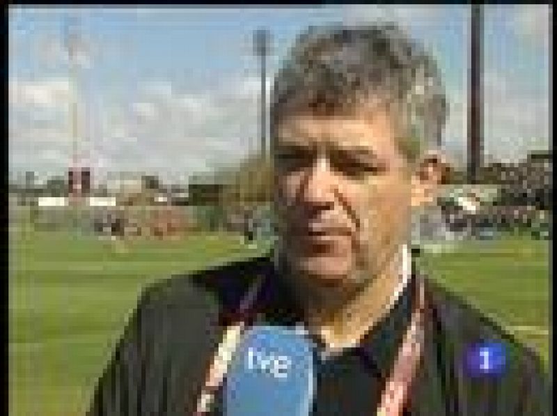 El presidente de la Federación Española de Fútbol ha respondido a las preguntas de TVE y ha asegurado que "todos quieren ganar" a la selección y espera que el combinado de Del Bosque pueda terminar campeón de este Mundial.