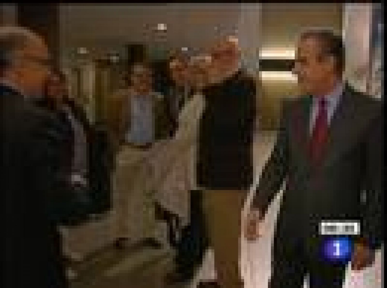 El Gobierno busca apoyos para su reforma laboral | Ver