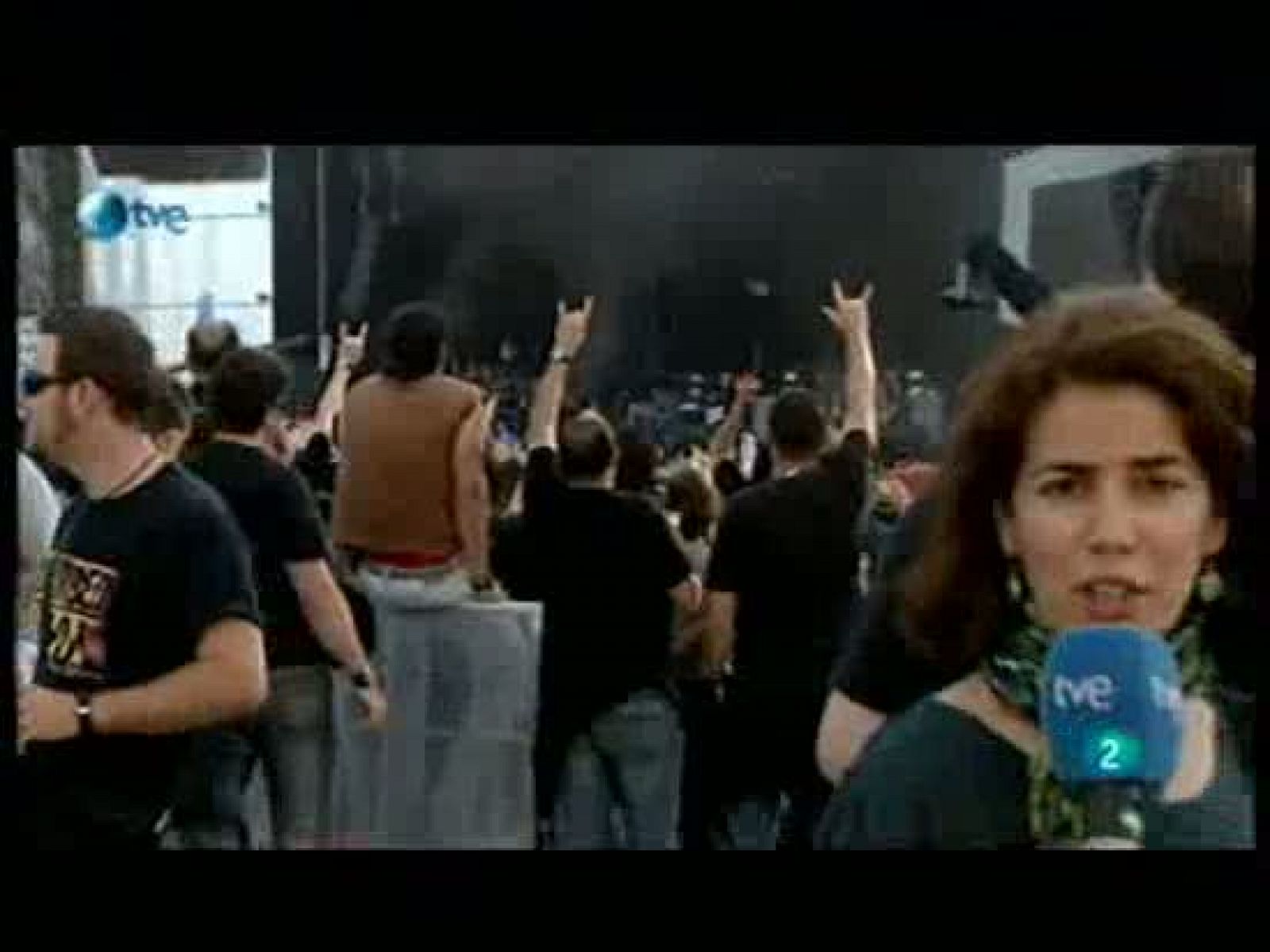 Rock in Rio Madrid 2010: Así saludan los 'heavys' | Ver