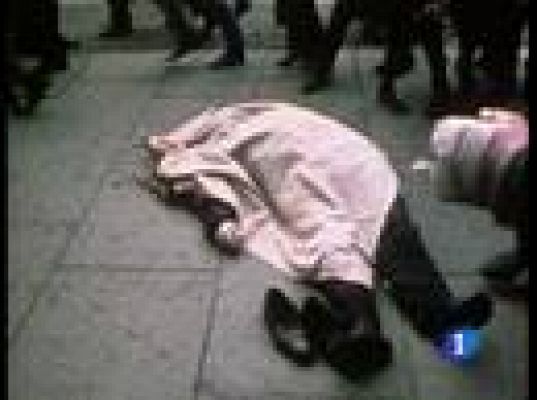  - 'Domingo Sangriento'