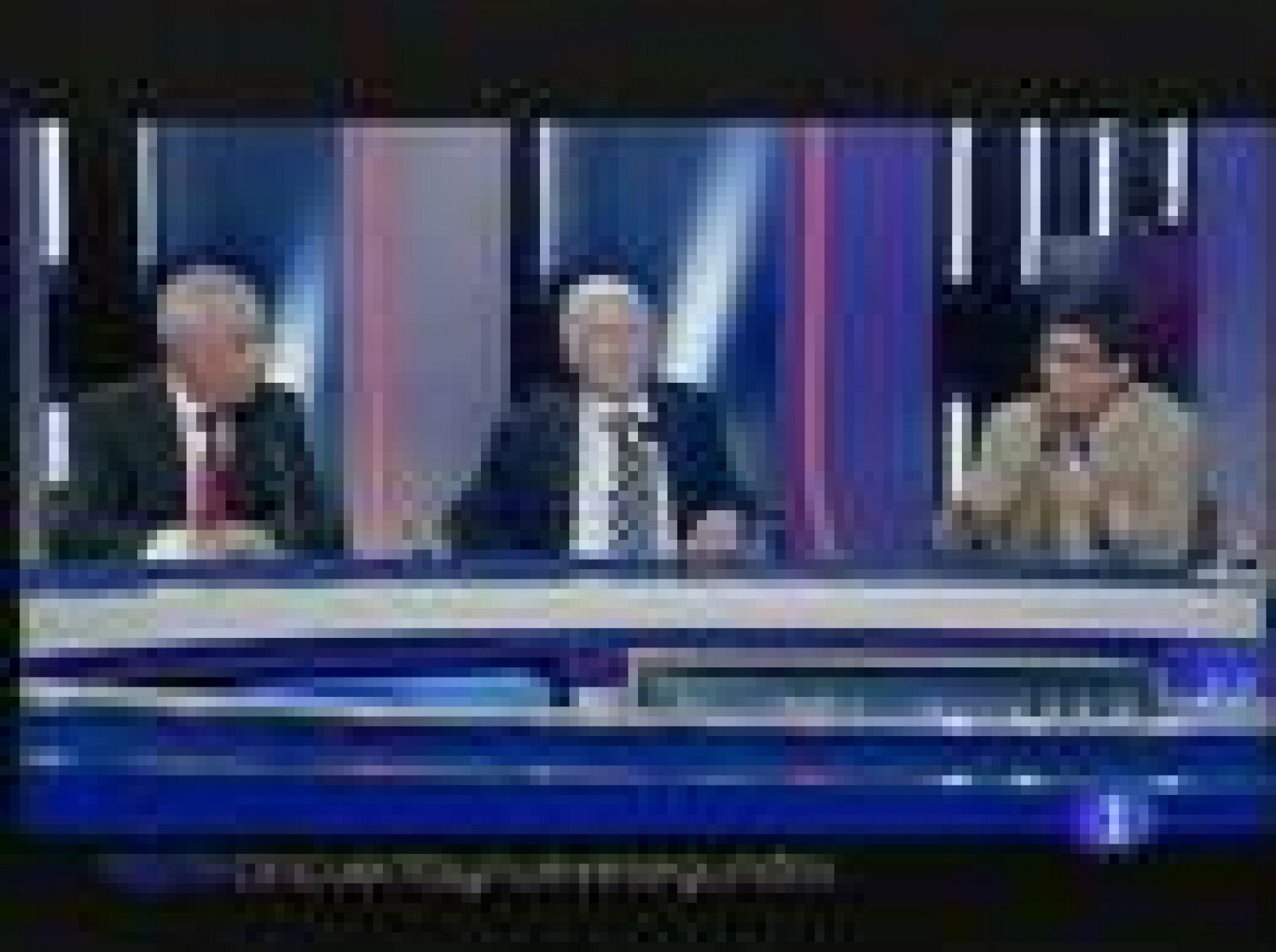 Intenso debate sobre si bajar los salarios sería una solución para salir de la crisis