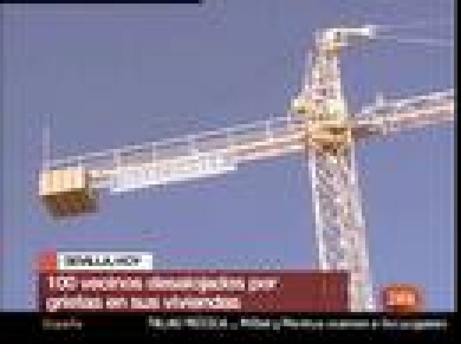 Desalojados por riesgo de derrumbe en Sevilla