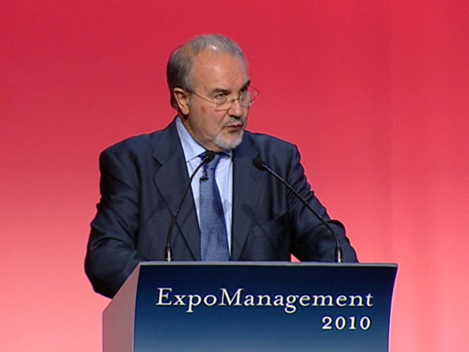 Pedro Solbes cree que la reforma no es "suficiente" | Ver