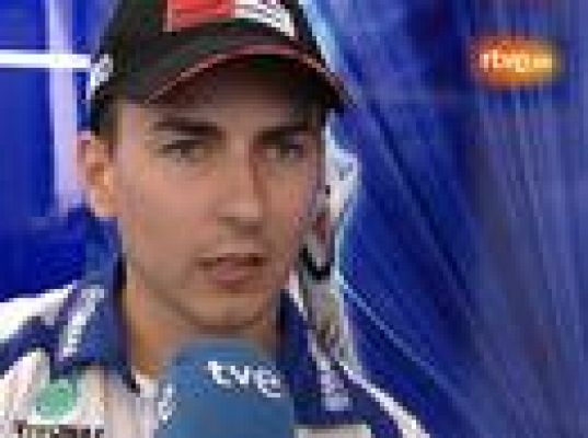 Lorenzo y Pedrosa animan a 'La Roja