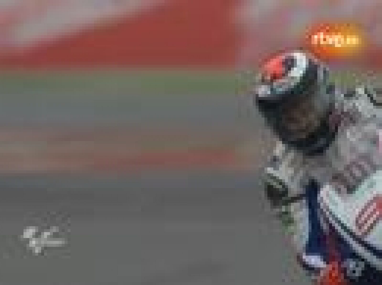 Lorenzo marca el ritmo en Silverstone