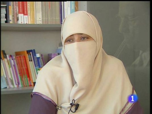 Informe Semanal - Lo que el velo oculta