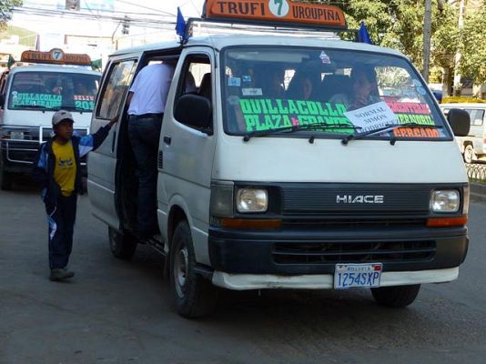 Pueblo de Dios - Bolivia, la infancia amanecida