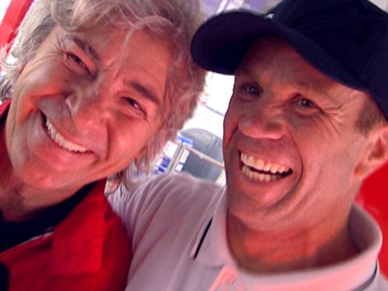 Dos grandes ex pilotos, Ángel Nieto y Randy Mamola, rememoran viejos tiempos y se acuerdan de sus victorias en Silverstone.