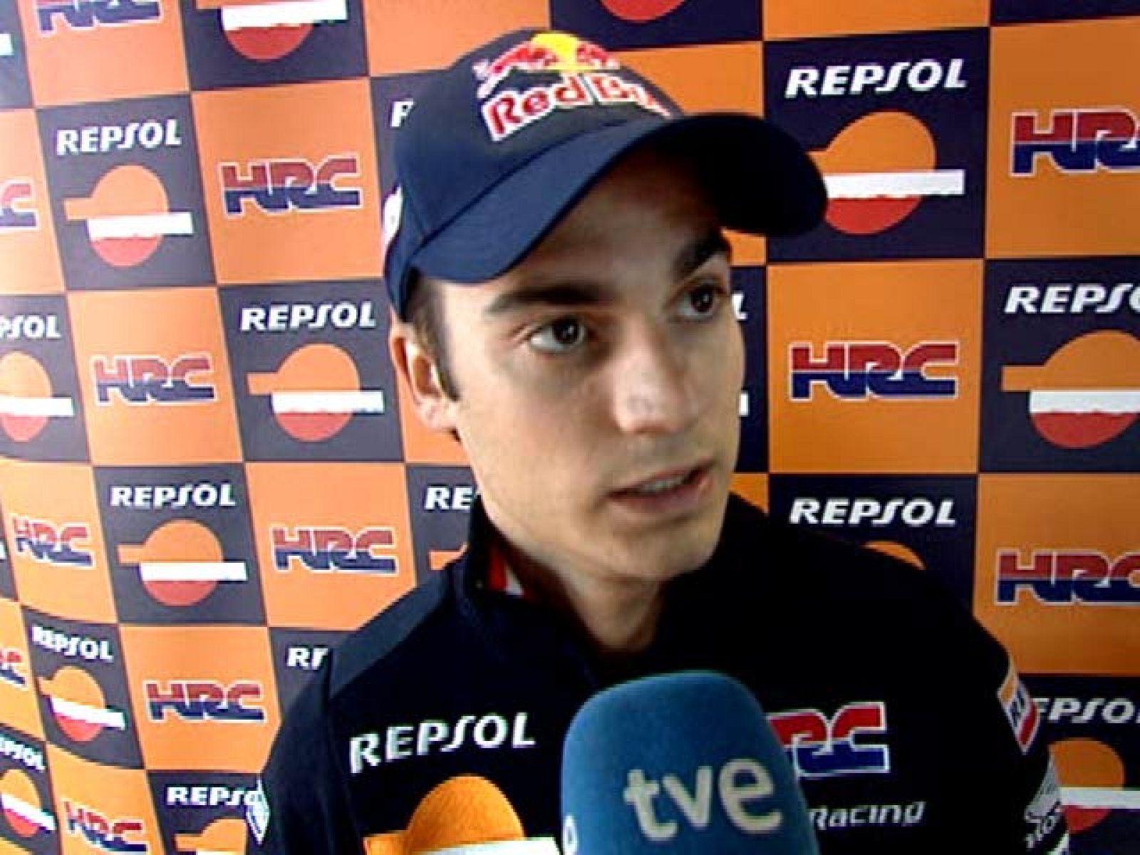 Dani Pedrosa muestra su decepción por la carrera de Silverstone, en la que ha finalizado octavo. 