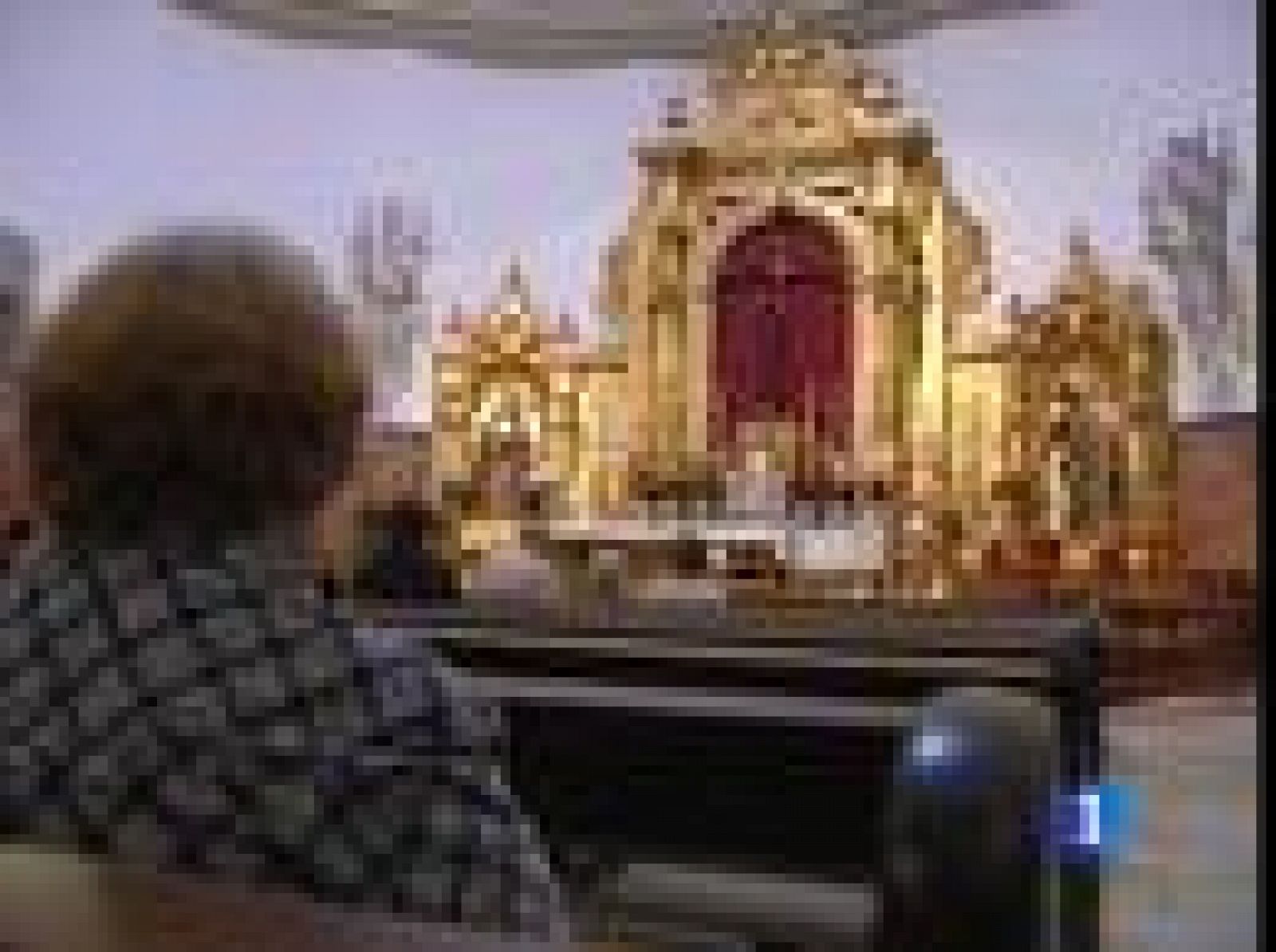 Un hombre detenido en Sevilla por arrancarle el brazo al Jesús del Gran Poder | Ver