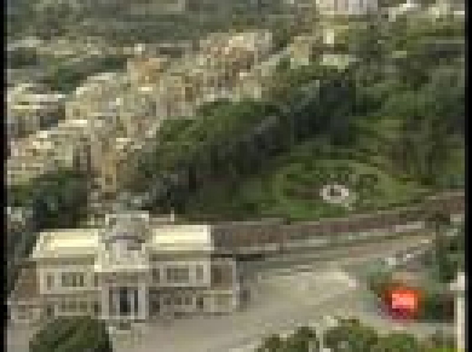 El arzobispo de Nápoles tendrá que declarar por un presunto delito de corrupción inmobiliaria | Ver