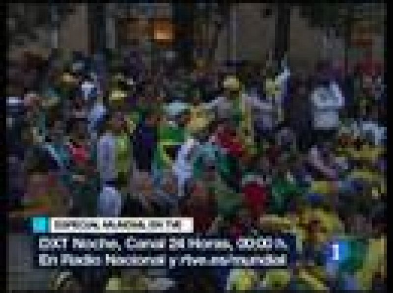 La población sudafricana está contenta con el rendimiento de los 'bafana bafana'. A pesar de caer eliminados, se impusieron a Francia en el partido de despedida de su Mundial.
