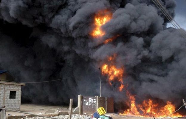  - Un oleoducto se incendia en Nigeria