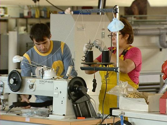  - Paro en la contratación