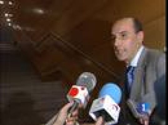  - Aguirre acepta la dimisión de Gamón