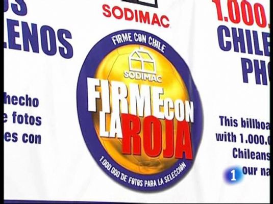  - Todo Chile, firme con su 'Roja'