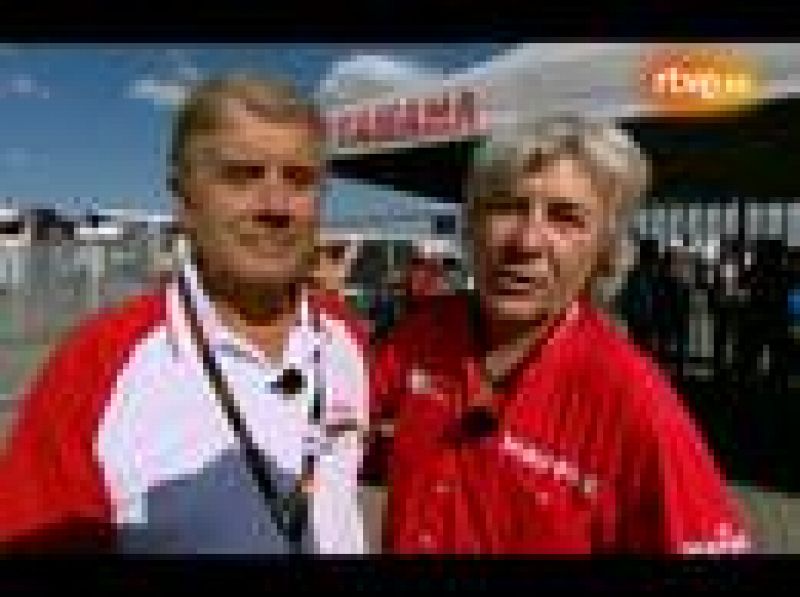 Ángel Nieto y Giacomo Agostini han coincidido en el Gran Premio de Assen.