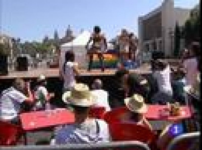 En numerosas ciudades españolas se han celebrado manifestaciones por el orgullo gay. En Barcelona hemos visto concurso, carreras e incluso un espacio para los niños.