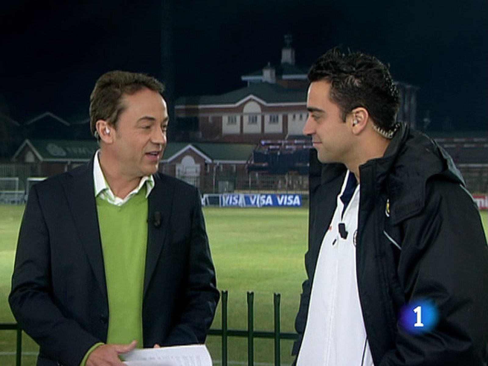  El jugador de la selección española Xavi Hernández, que estuvo en directo en el Telediario del fin de semana, aseguró que el sistema con el que juega el equipo es el adecuado.