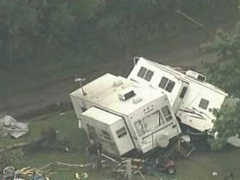  Los servicios de Protección Civil mexicanos han declarado la "alerta roja" (peligro máximo) en la zona centro y sur del estado mexicano de Campeche, en la península de Yucatán, sudeste de México, ante el avance hacia ella de la tormenta tropical