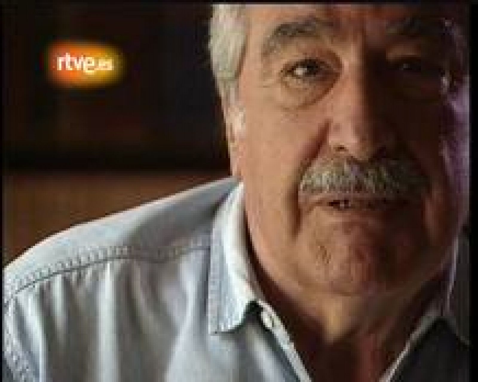 Premios Cervantes en el Archivo de RTVE: Álvaro Mutis, escritor (1998) | RTVE Play