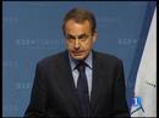  - Zapatero defiende su plan de ajuste