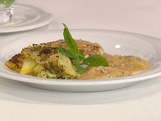 RTVE Cocina - Hamburguesas de pollo con salsa