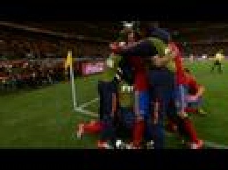 Espaa se ha clasificado a cuartos de final del Mundial al derrotar a Portugal con un gol de David Villa, que ha sumado su cuarto tanto en Sudfrica. La seleccin espaola ha jugado su mejor partido en lo que va de torneo ante una Portugal que lleg 