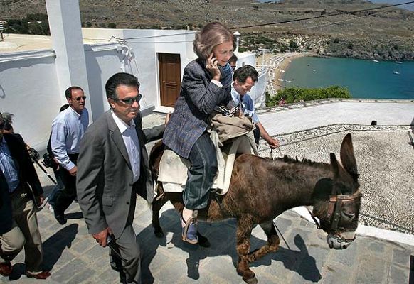 La reina, en burro