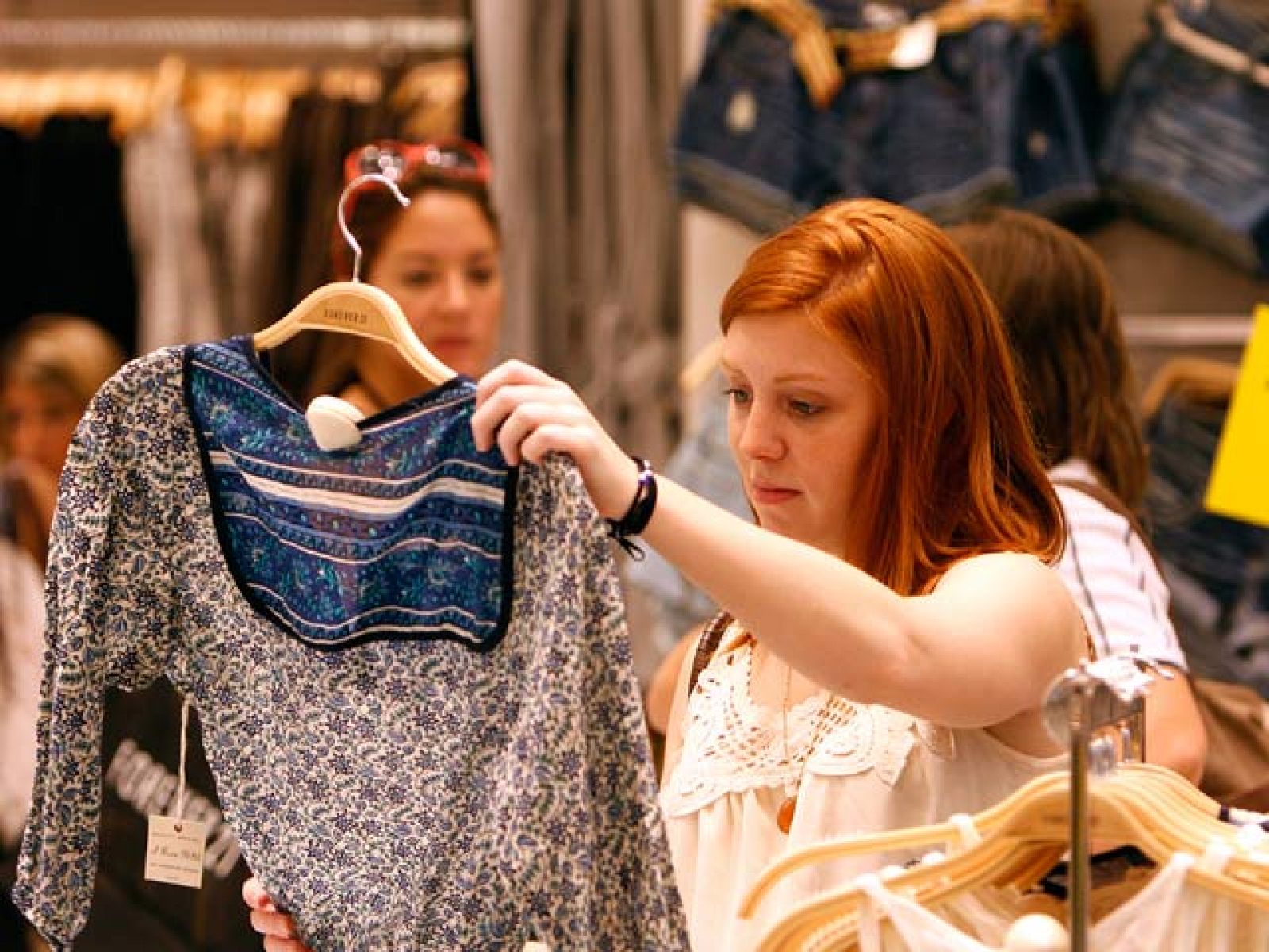 A partir del 1 de julio el IVA sube en España un 2 %, pasa del 16 al 18 por ciento | Ver