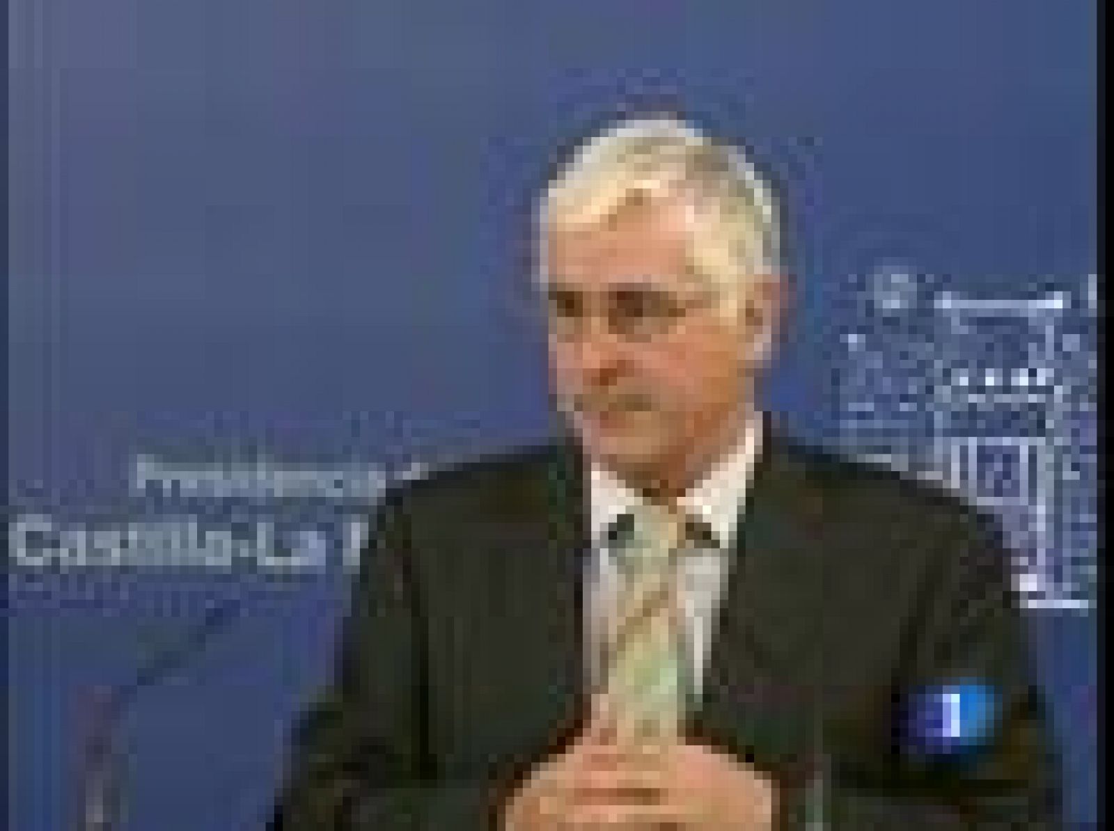 Barreda ha dicho que la integración de Caja Castilla La Mancha en Cajastur es "una solución fantástica" | Ver