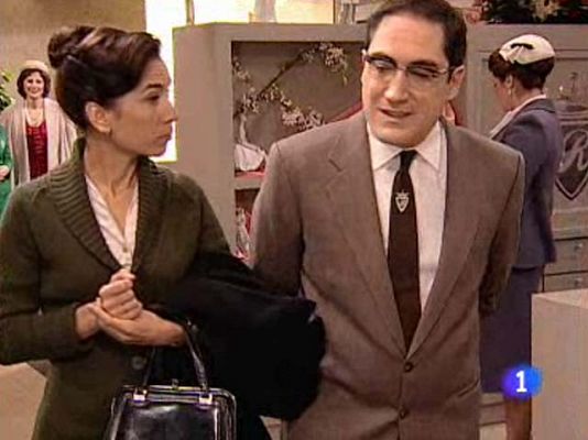 Amar en tiempos revueltos - Aparición estelar de las fans