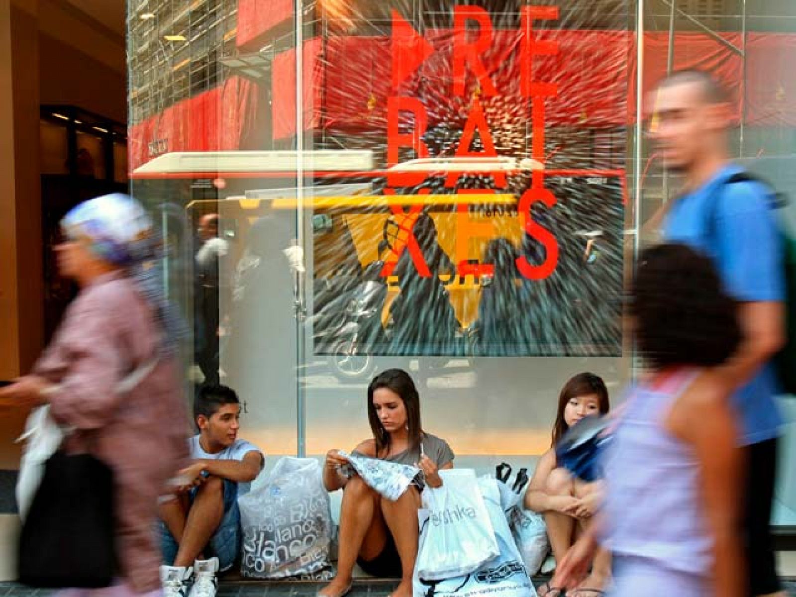 Comienzan las rebajas en toda España | Ver