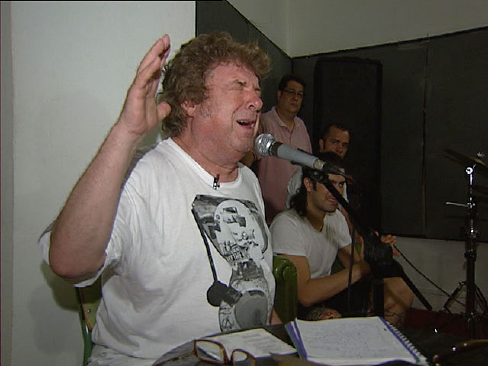 Enrique Morente estrena esta noche en Buitrago de Lozoya, en Madrid, "El Barbero de Picasso" | Ver