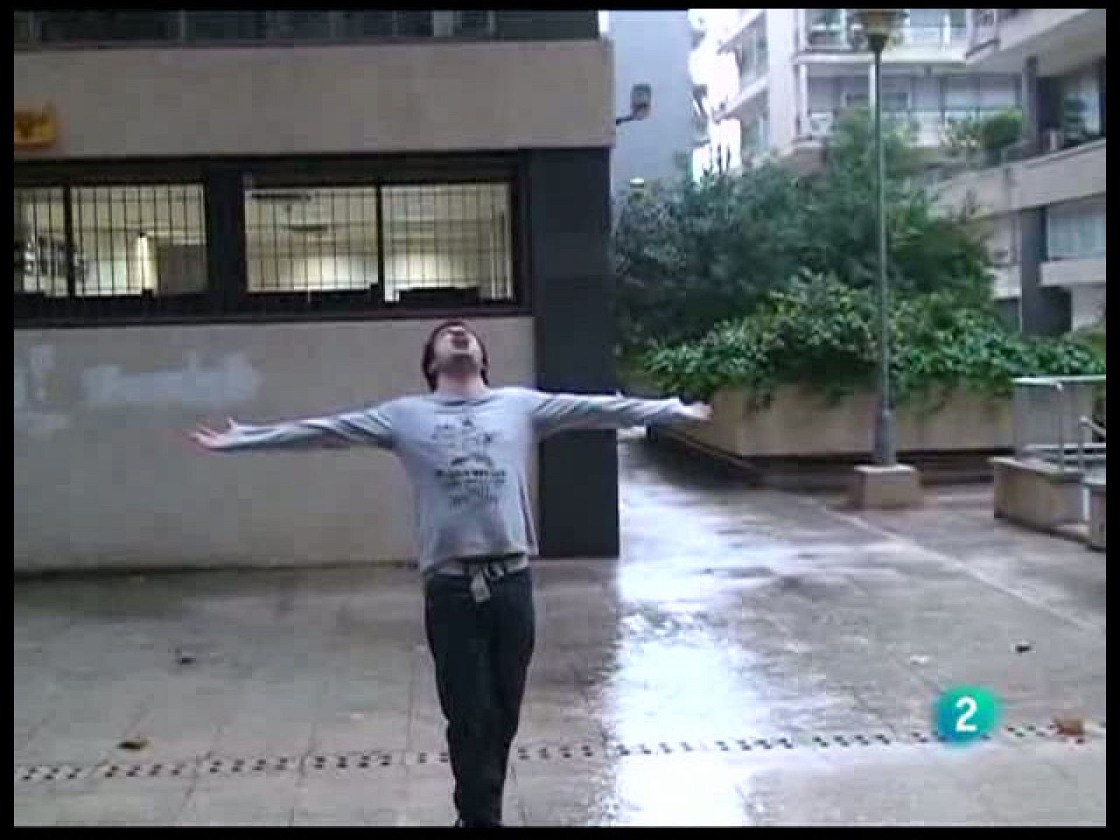 Inquietos nº1 (2/07/2010): Los Seis Días busca casa particular a través de la web para dar un concierto secreto