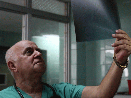  - Granma entrevista al médico